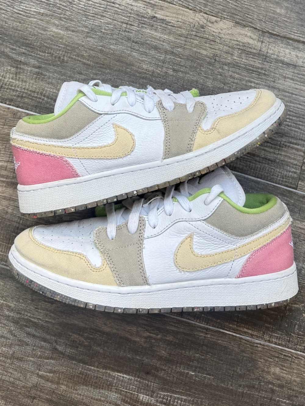 Nike Air Jordan 1 Low SE DJ0341-100 Pastel Grind 8.5 women’s